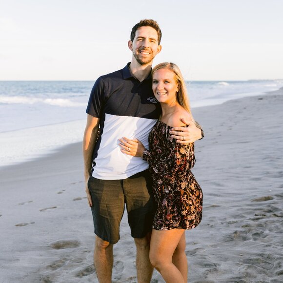 Meet your Posher, Nicole - Picture 1 of 1